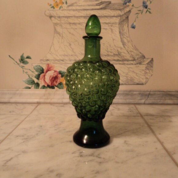 vintage green bottle decanter - Picture 1 of 5